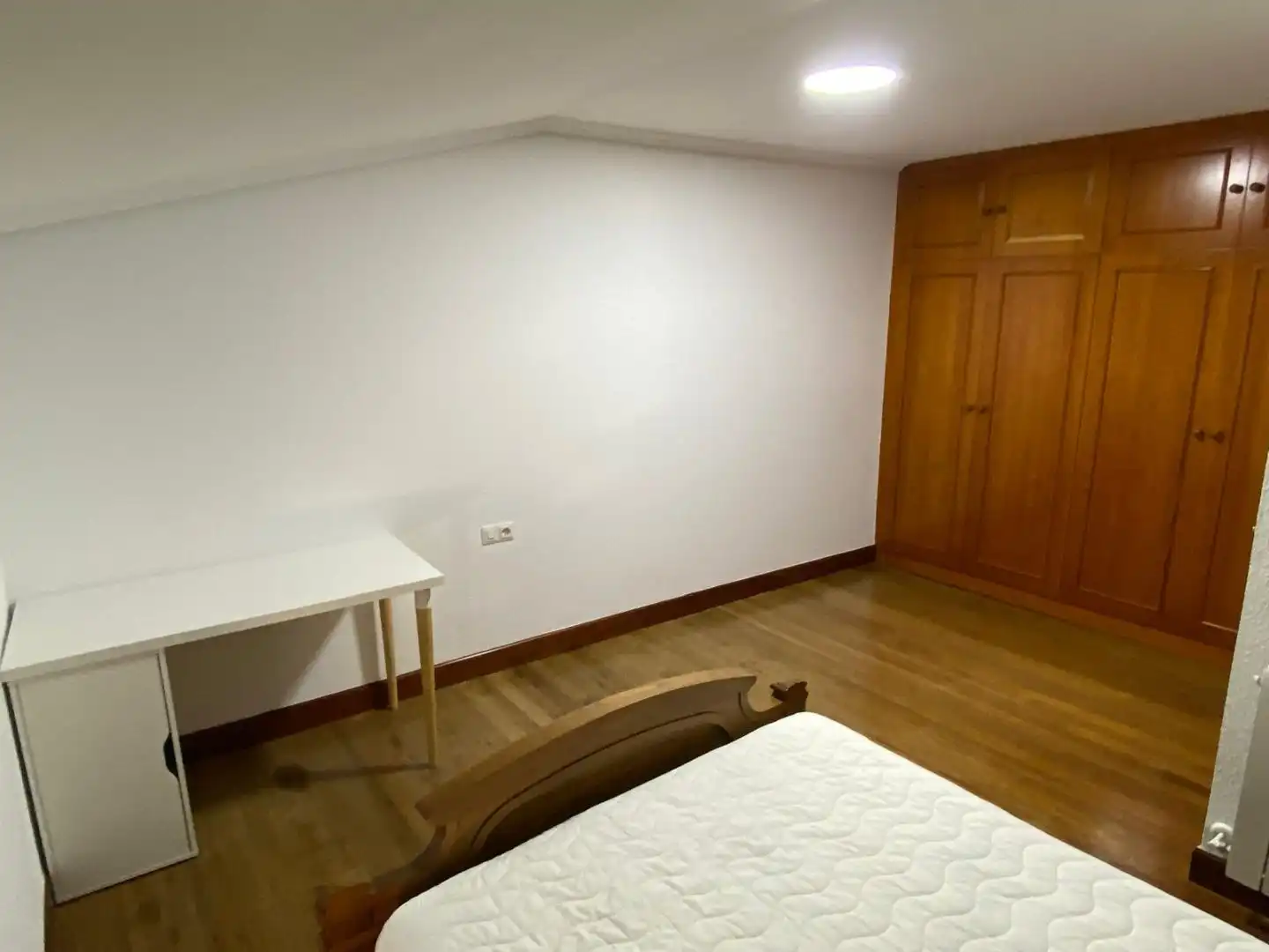 Dormitori de Casa o xalet de lloguer en Legutio amb Calefacció, Jardí privat i Parquet