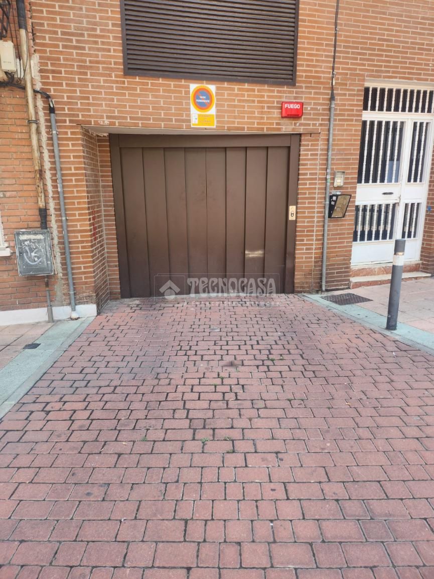 Vista exterior de Garatge en venda en Alcobendas
