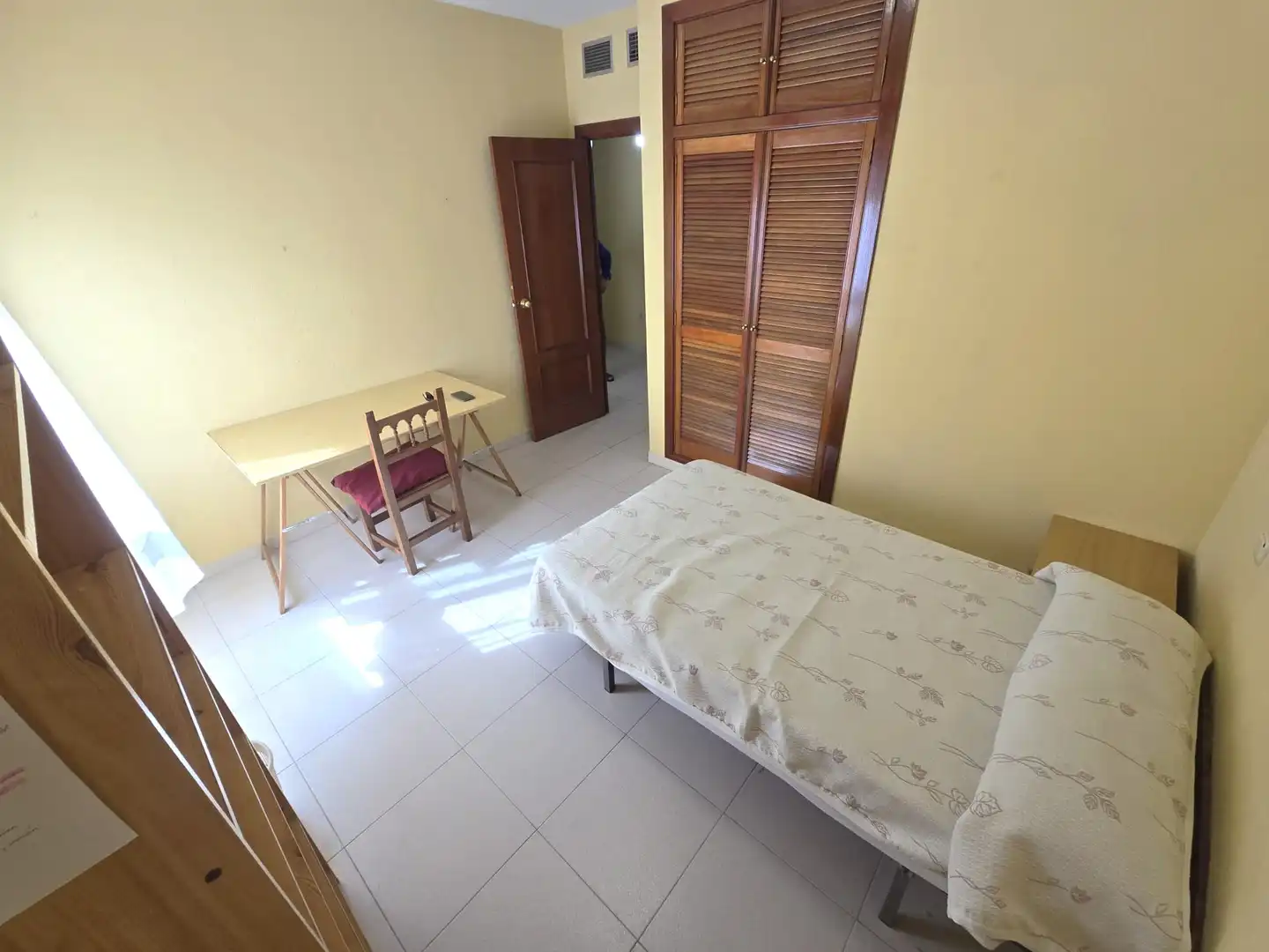 Schlafzimmer von Wohnung zur Miete in Casco Antiguo