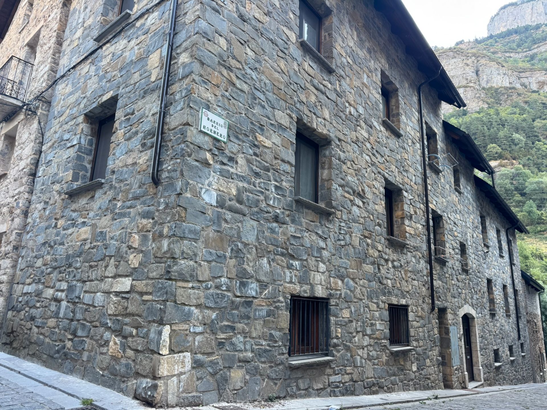 Exterior view of Apartment for sale in Canfranc  with Heating, Parquet flooring and Storage room