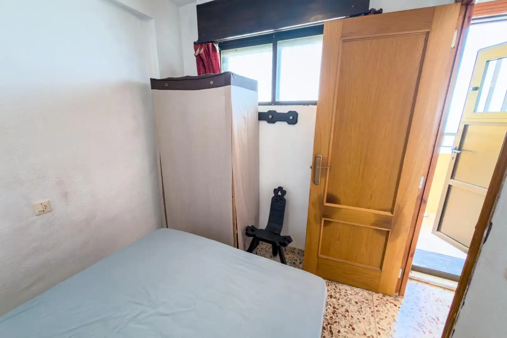 Dormitori de Pis en venda en Torrevieja amb Terrassa, Moblat i Balcó