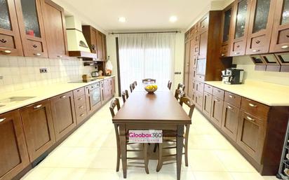 Kitchen of House or chalet for sale in Riudoms  with Air Conditioner, Terrace and Balcony