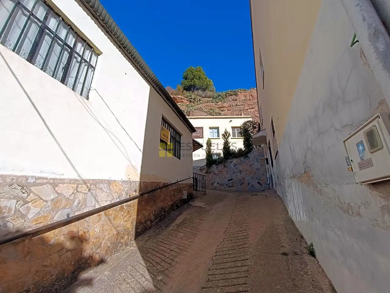 Gewerbefläche zum Verkauf in Olivo 1