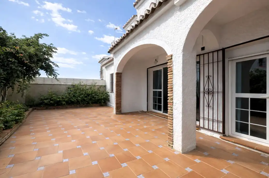 Terrassa de Casa adosada en venda en Mijas amb Jardí privat, Terrassa i Traster