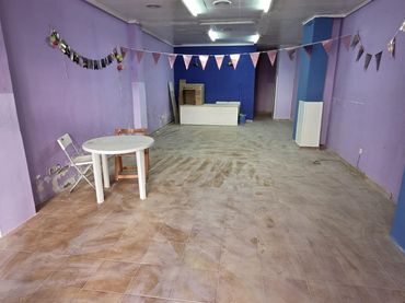 Gewerbefläche zur Miete in Calle Calle Carlos Marín Menú 23