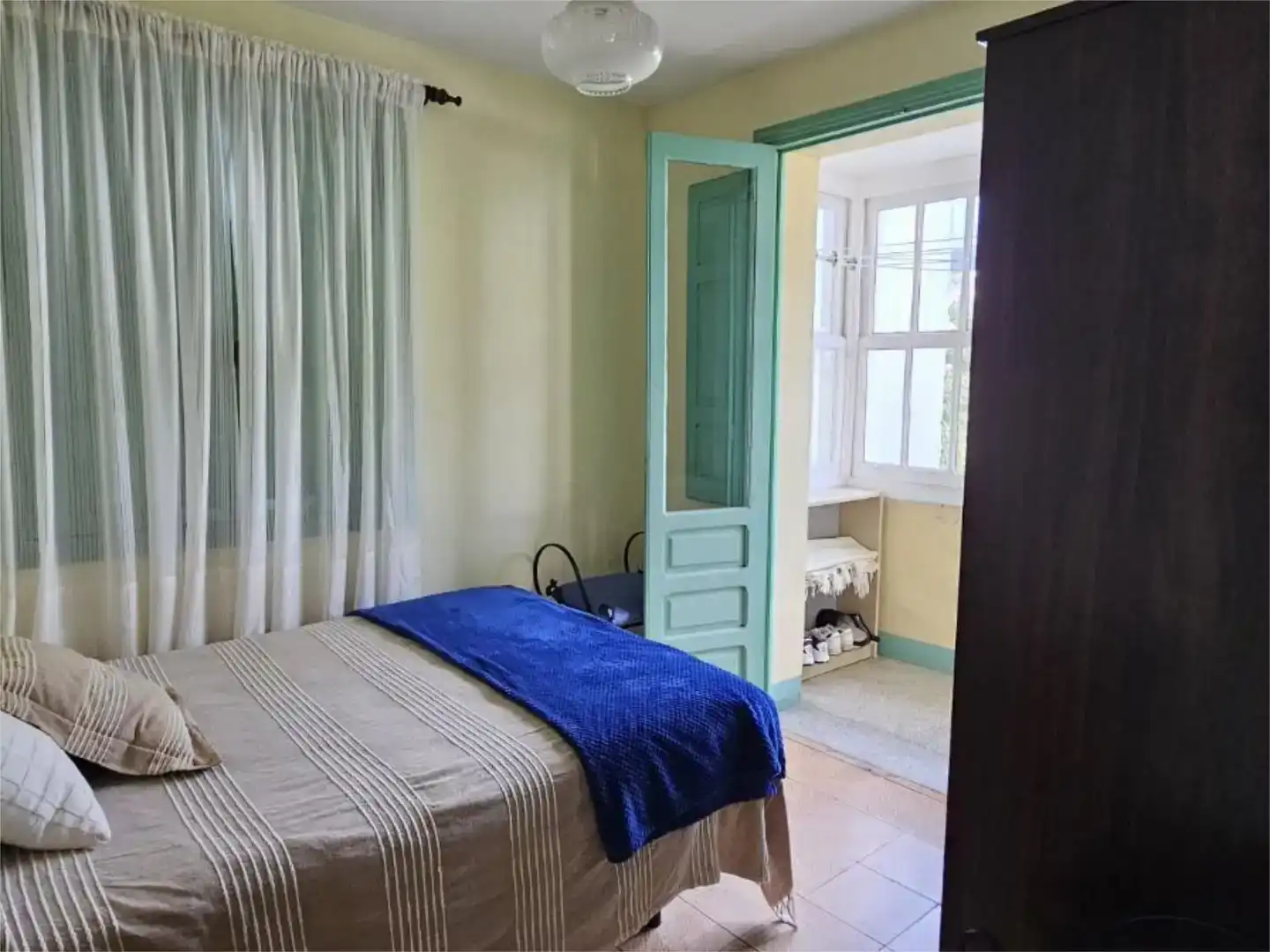 Dormitori de Casa o xalet en venda en Viveiro amb Jardí privat, Parquet i Moblat