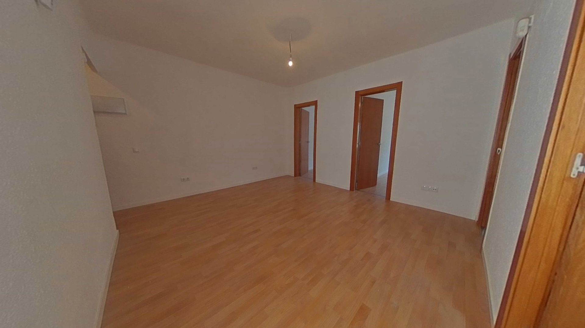 Dormitori de Pis en venda en L'Hospitalet de Llobregat amb Parquet i Forn