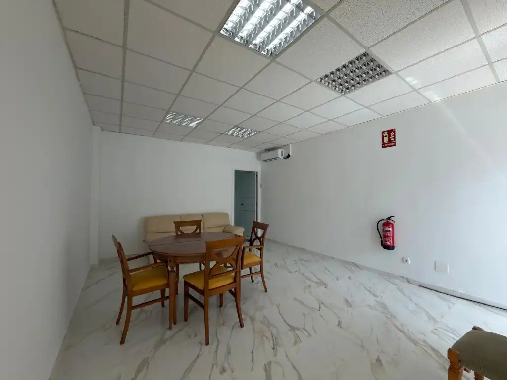 Commercial properties for rent in Calvià  with Air Conditioner and Terrace