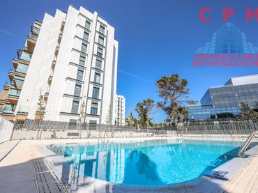 Piso con piscina en alquiler en Hortaleza