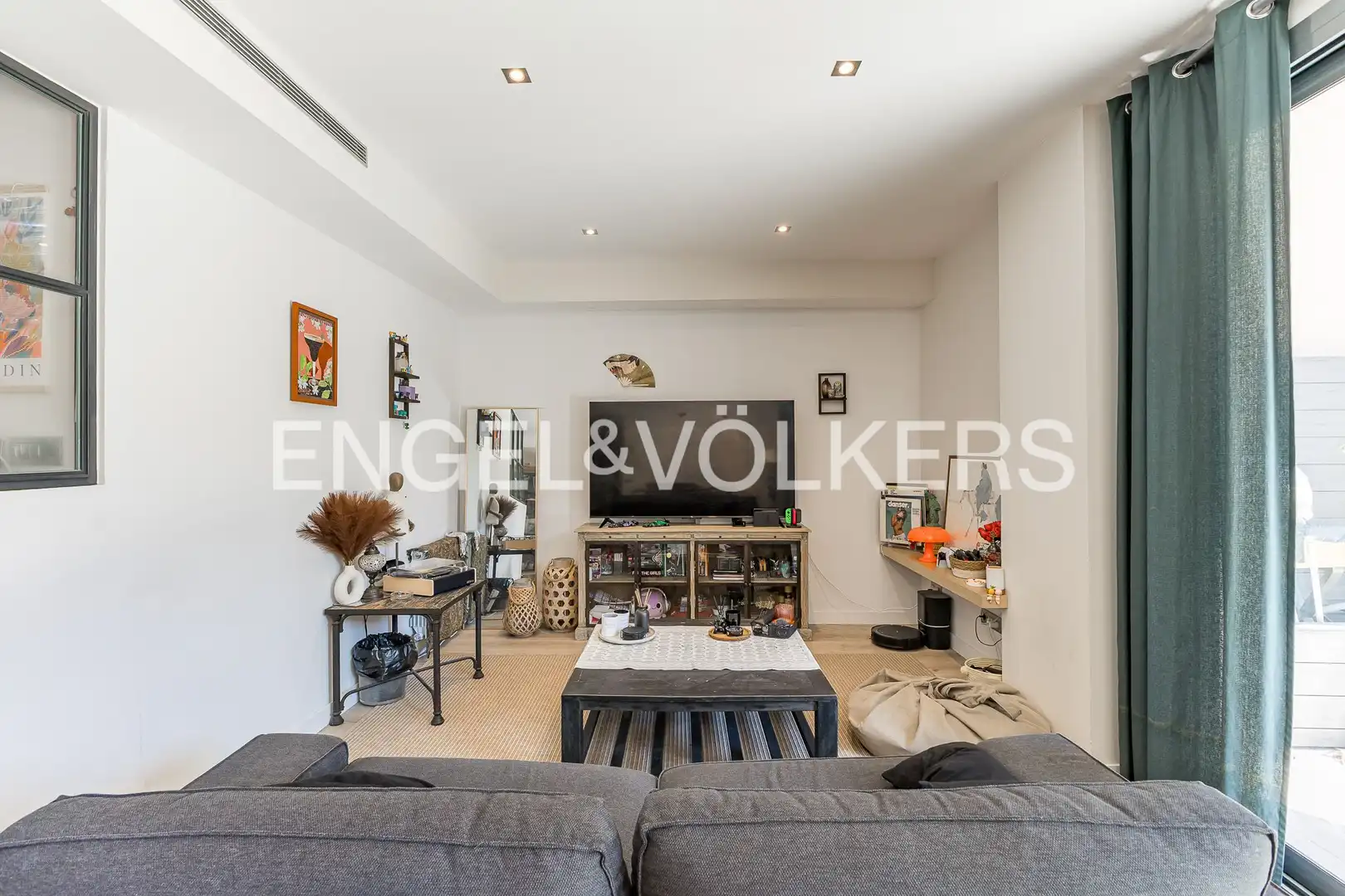 Living room of Duplexes for sale in Barcelona  with Air Conditioner, Heating and Terrace
