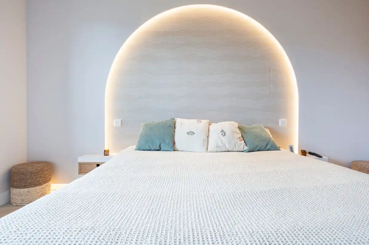 Schlafzimmer von Dachboden zum Verkauf in Majadahonda mit Klimaanlage, Heizung und Privatgarten