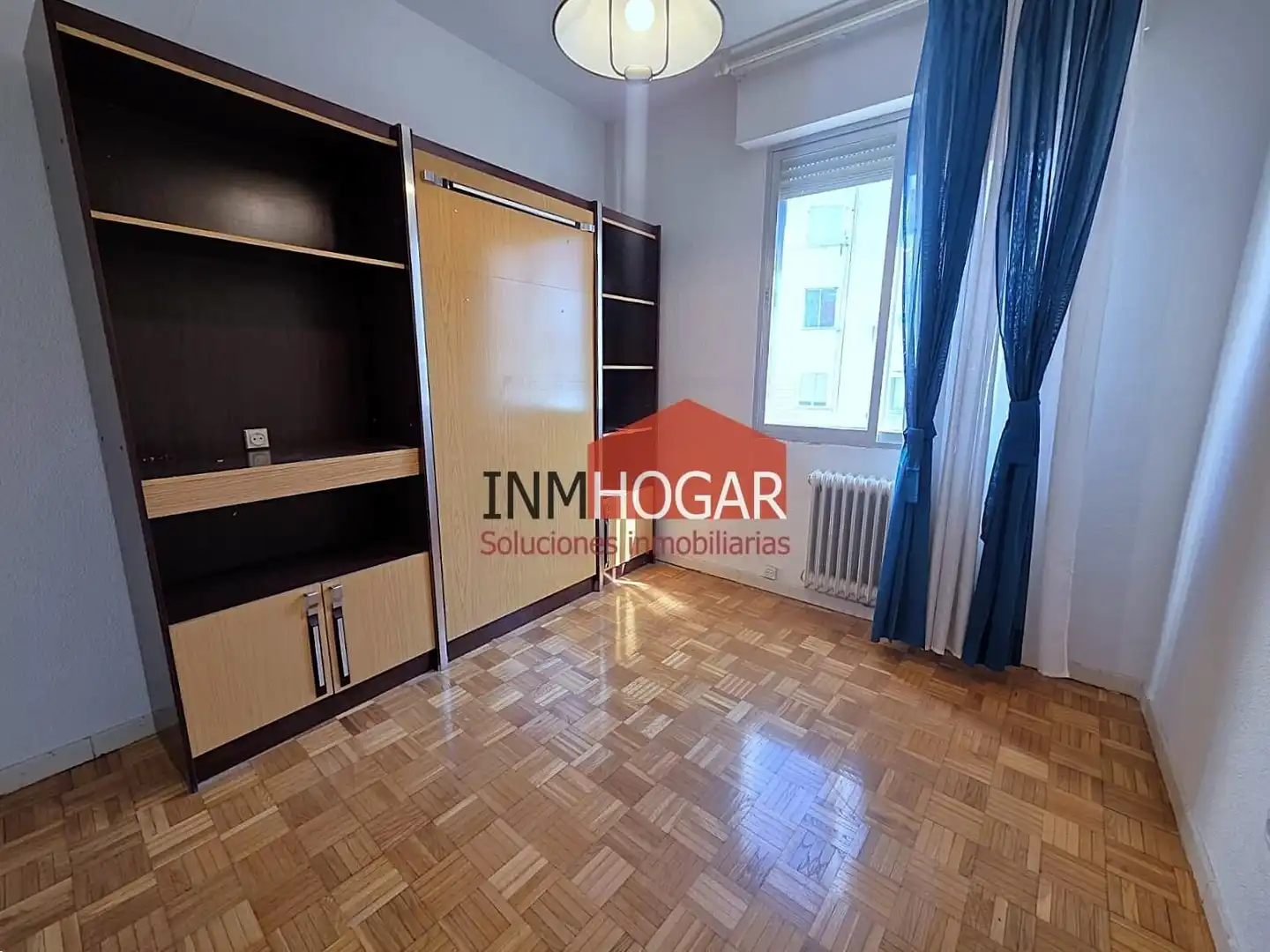 Habitación de Piso en venta en Ávila con Calefacción, Parquet y Balcón