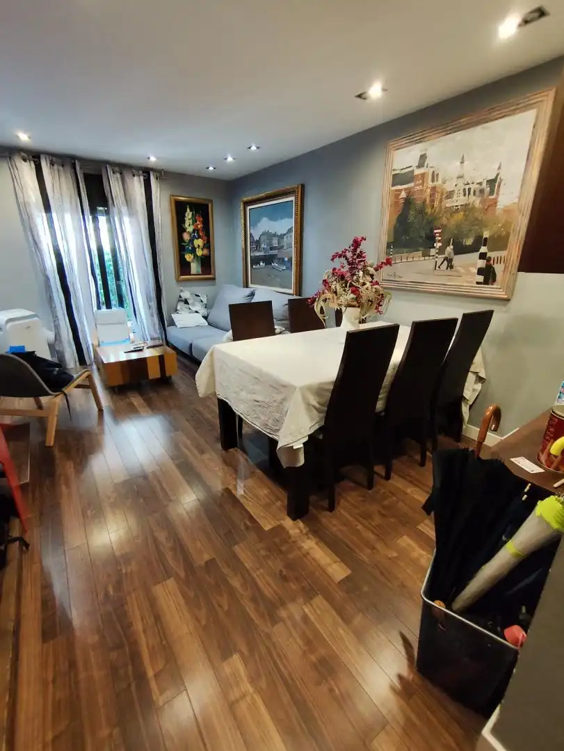 Flat with terrace for sale in Casals