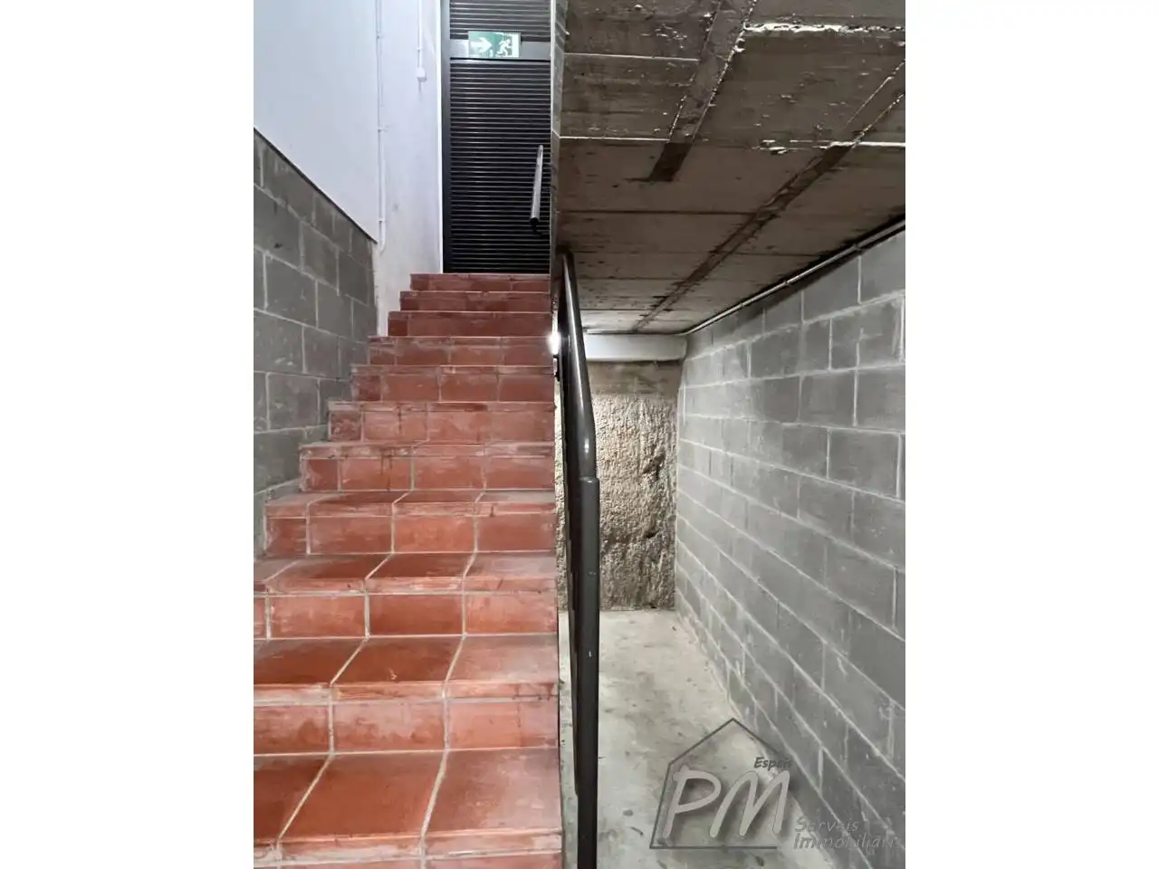 Garage for rent in Girona