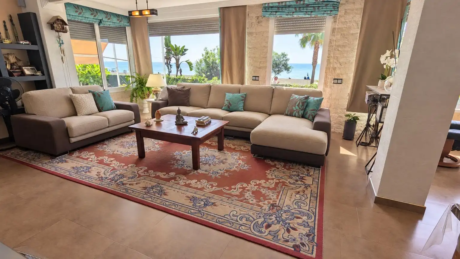 Bajo en venta en Laguna Beach, imagen 3