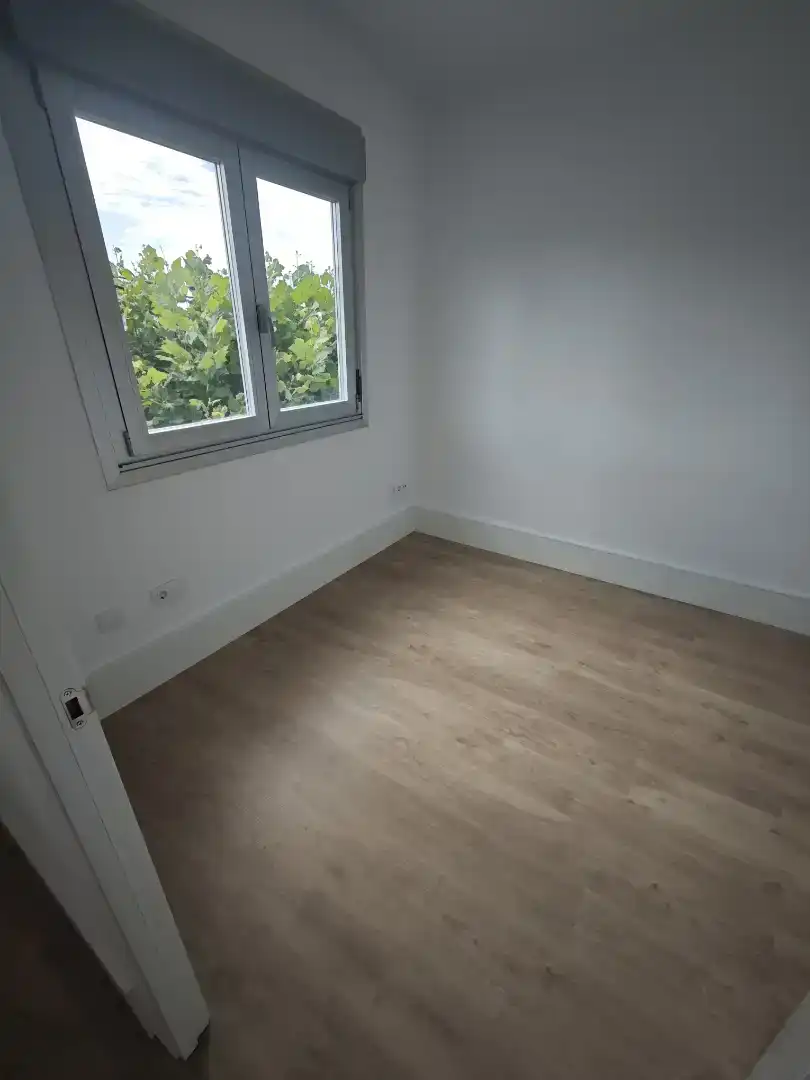 Habitación de Casa o chalet de alquiler en Vigo  con Jardín privado, Parquet y Horno