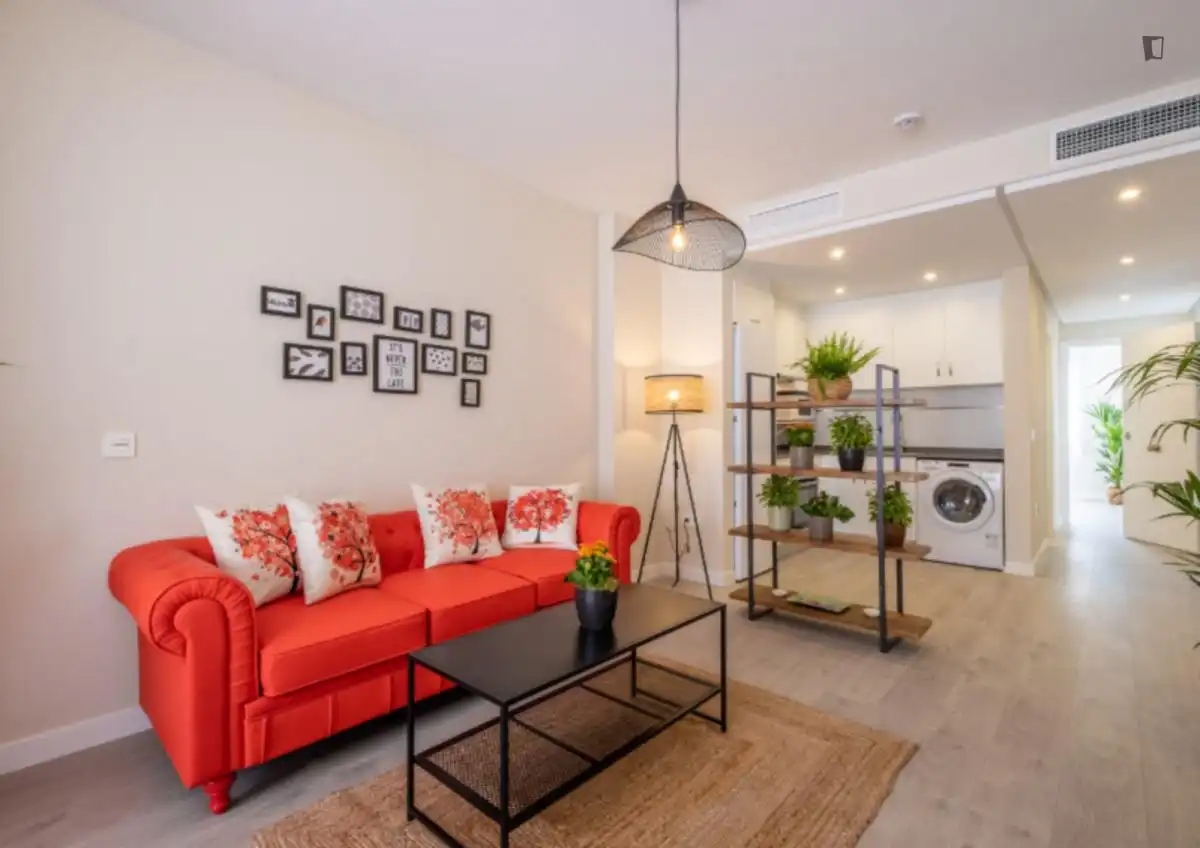 Sala d'estar de Apartament de lloguer en Málaga amb Aire condicionat, Moblat i Forn