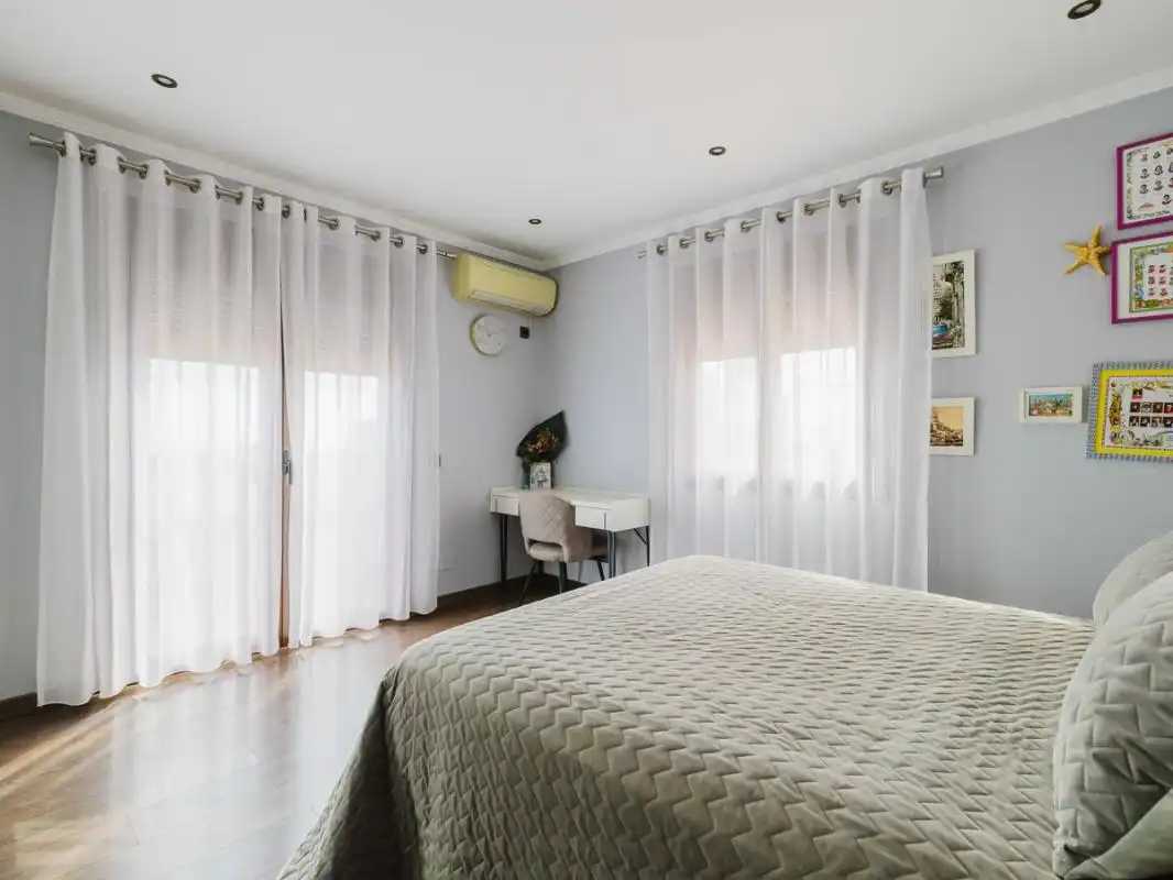 Dormitori de Casa o xalet en venda en Torrox amb Aire condicionat, Calefacció i Jardí privat