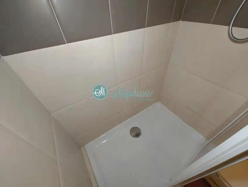 Baño de Piso en venta en Segovia con Calefacción, Terraza y Amueblado