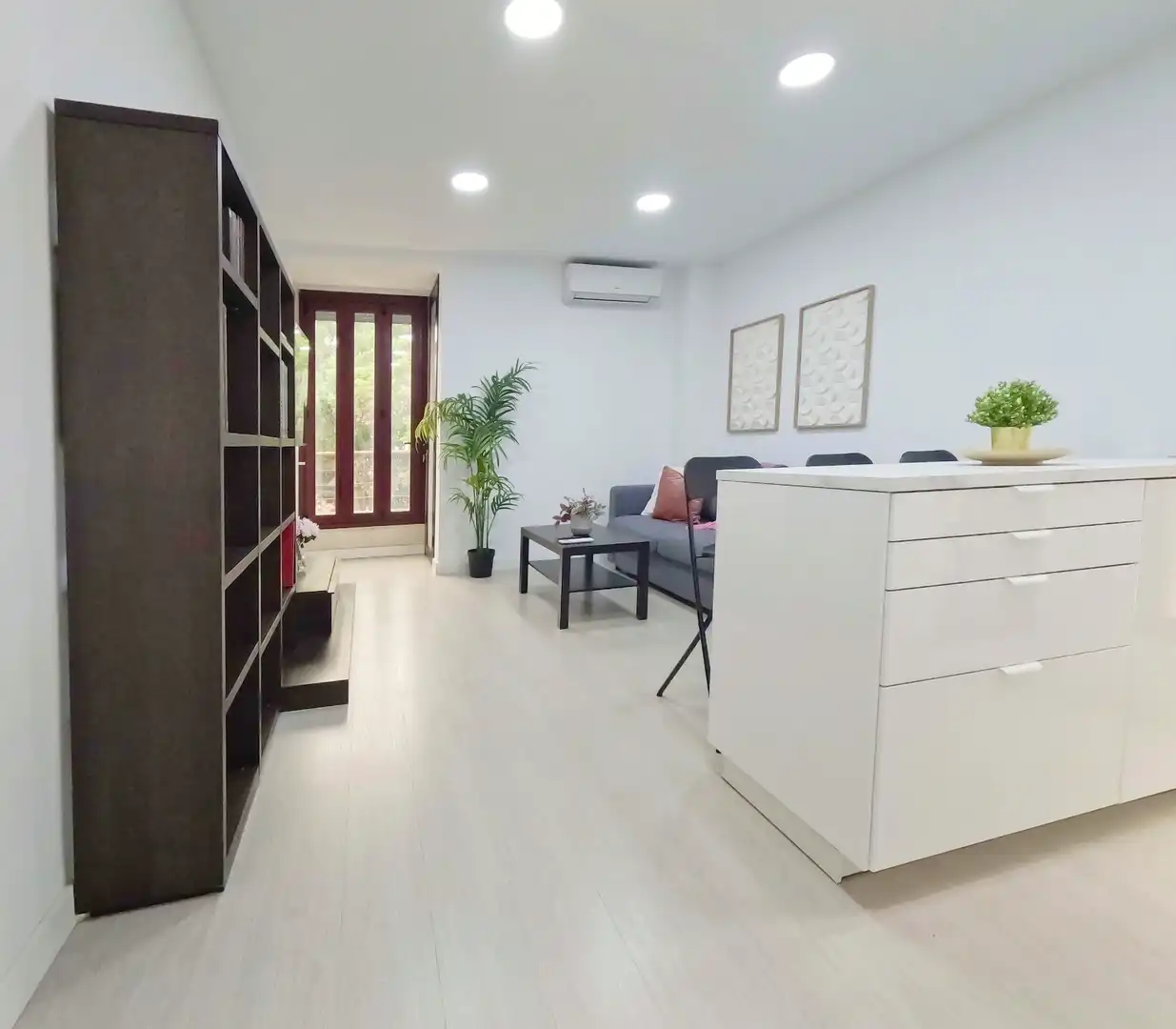 Living room of Flat for sale in Santa Cruz de Tenerife  with Air Conditioner, Parquet flooring and Storage room