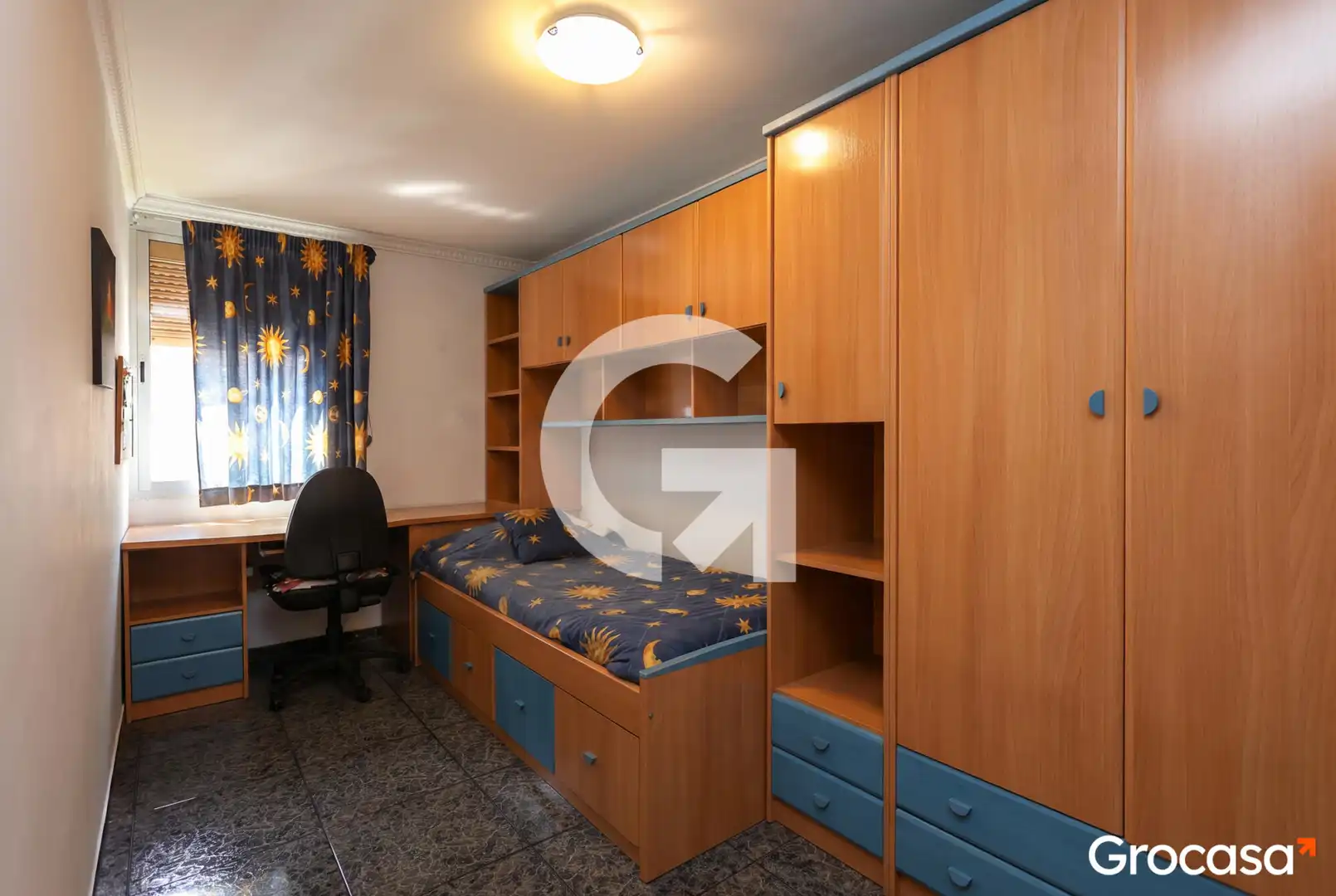 Habitación de Piso en venta en L'Hospitalet de Llobregat con Aire acondicionado, Calefacción y Balcón