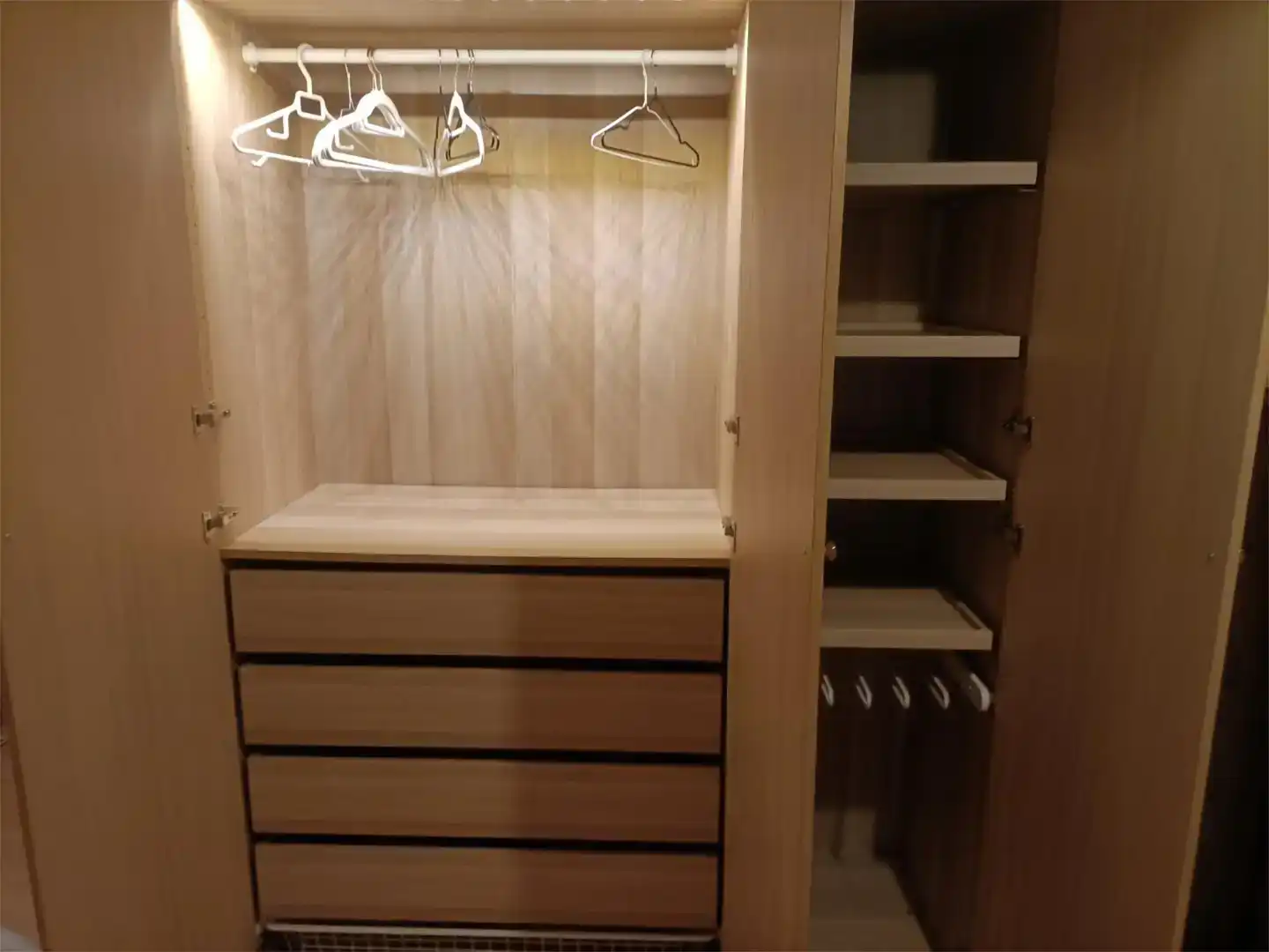 Dormitori de Casa o xalet en venda en El Casar amb Piscina