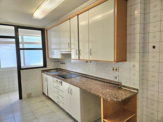 Piso en Venta en Calle Terranova de Eirís en Eirís