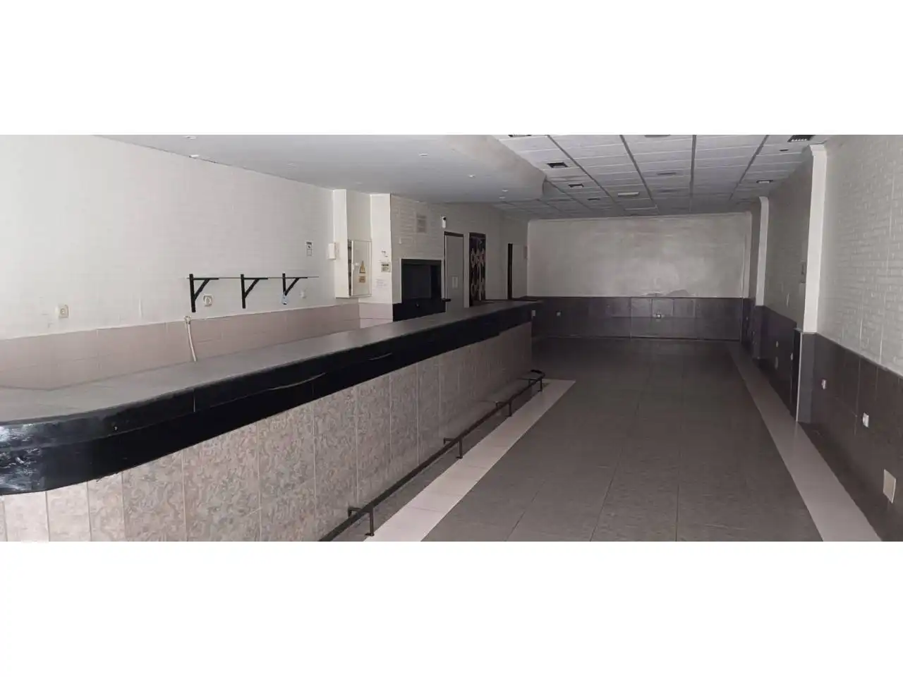 Local comercial en venta en Calle Julián Arcas Lacal, imagen 24