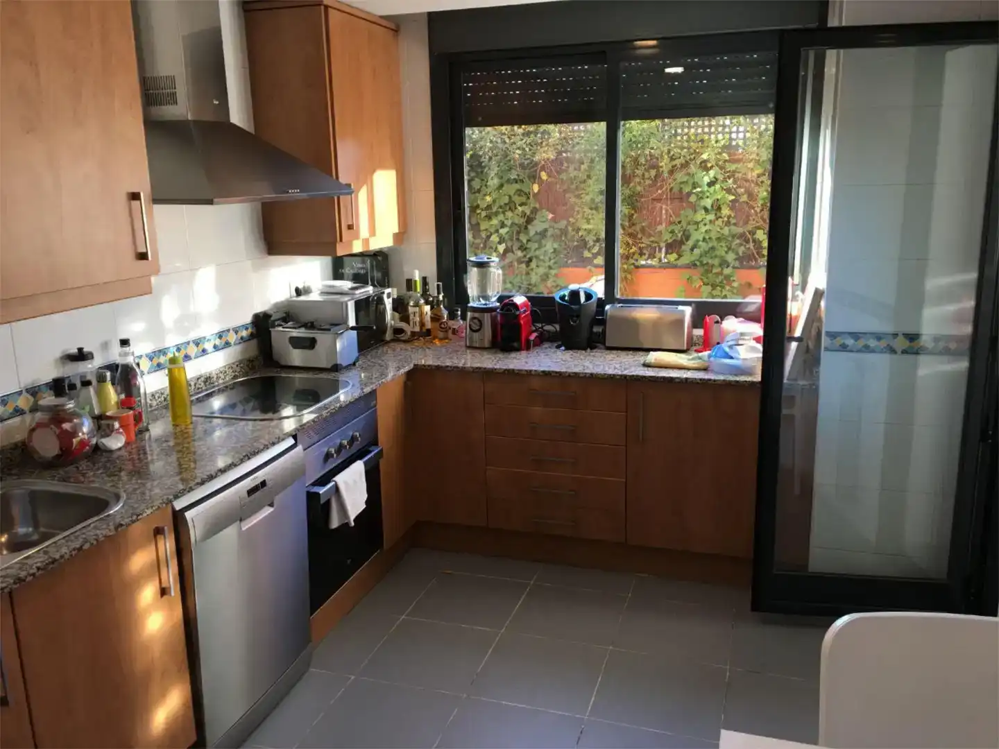 Küche von Dachboden zur Miete in San Sebastián de los Reyes mit Klimaanlage, Schwimmbad und Balkon