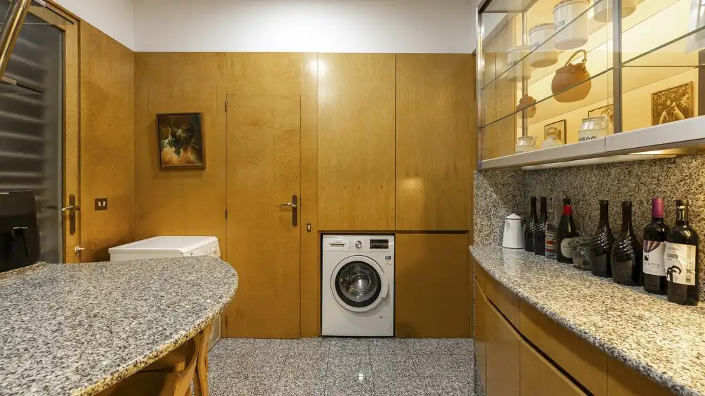 Küche von Wohnungen zum Verkauf in Barcelona mit Klimaanlage, Heizung und Terrasse