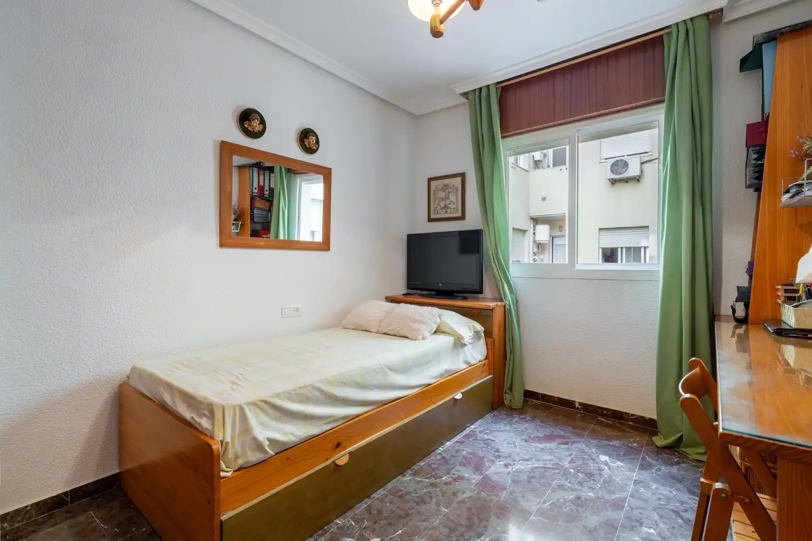 Bedroom of Flat for sale in Almería  with Air Conditioner, Storage room and Balcony