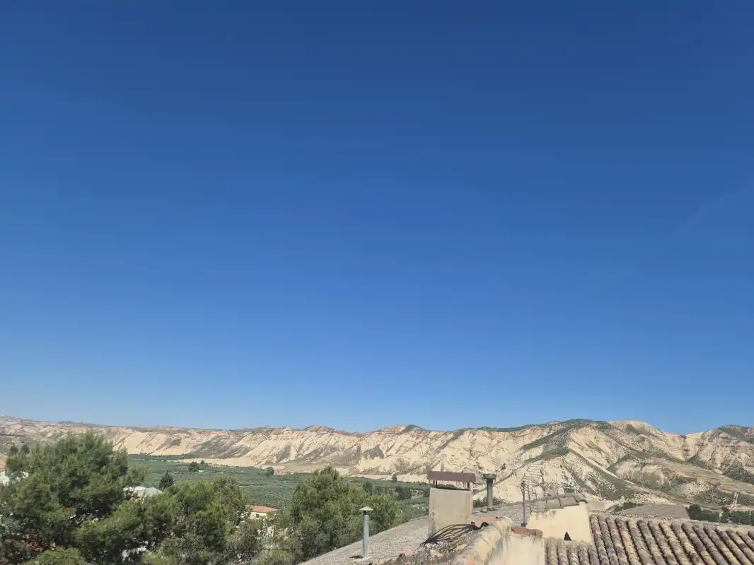 Vista exterior de Casa o xalet en venda en Villanueva de las Torres amb Aire condicionat, Calefacció i Terrassa