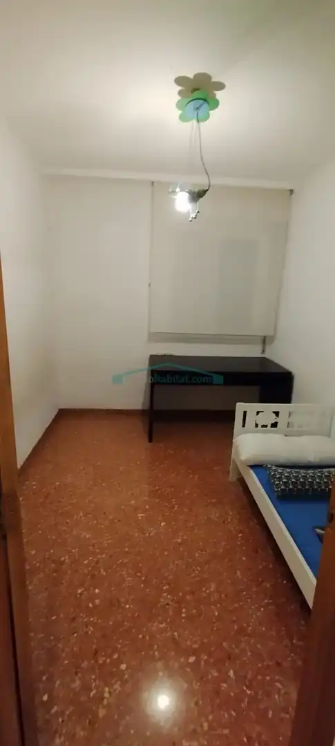 Bedroom of Flat for sale in Sueca  with Air Conditioner and Storage room
