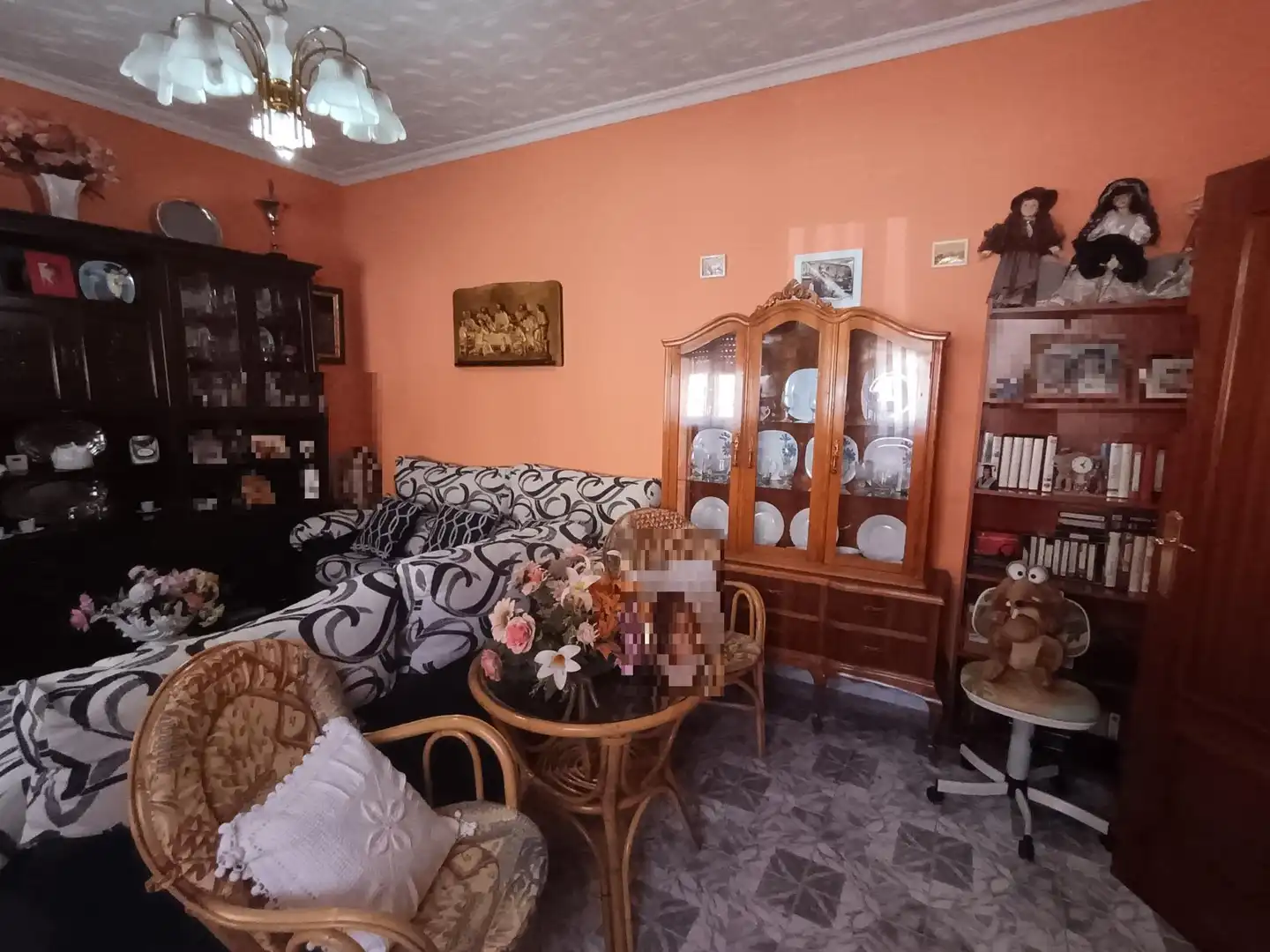 Sala d'estar de Casa o xalet en venda en Puertollano amb Aire condicionat, Calefacció i Moblat