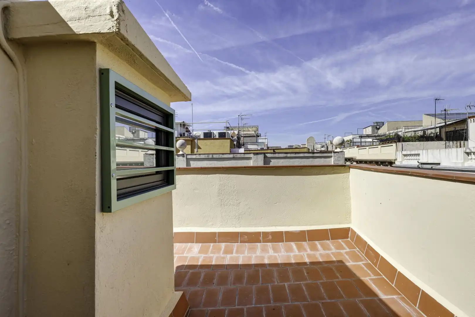 Estudio de alquiler en de Milà i Fontanals, Vila de Gràcia