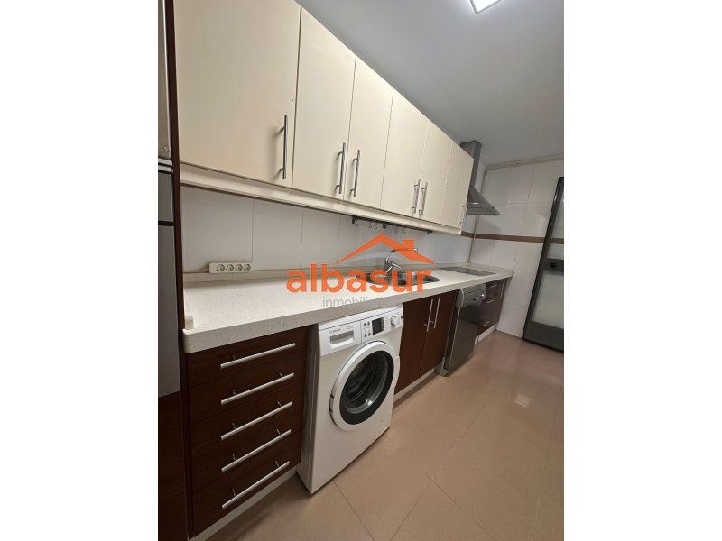 Piso en venta en Ciudad Jardín - Zoco