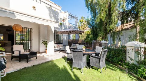 Foto 2 de Apartament en venda a Calle Aries, 111, Los Naranjos, Marbella