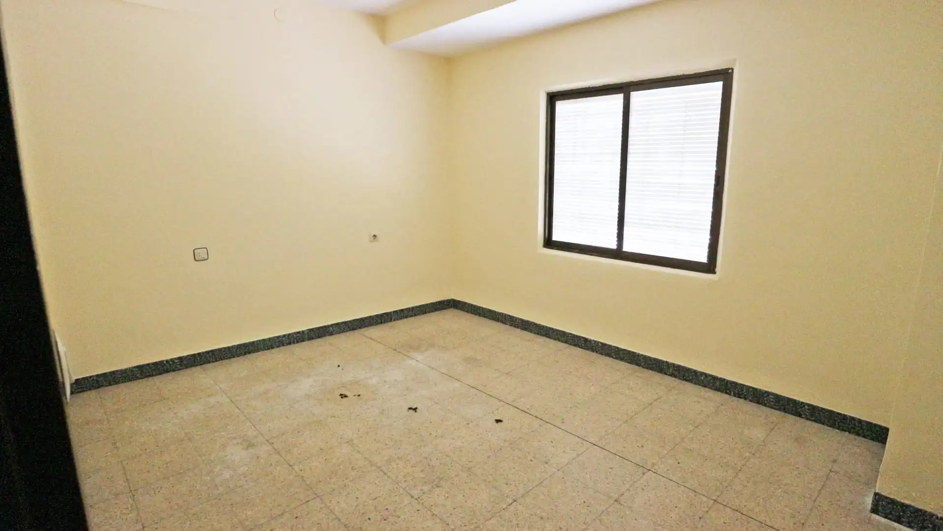 Local en venta en Zorita