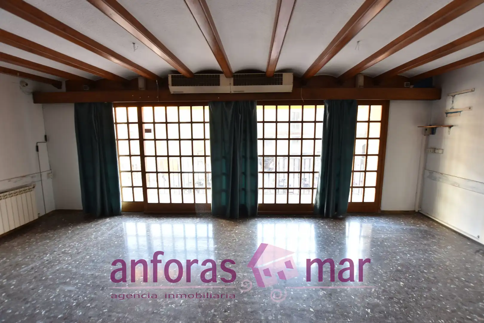 Wohnzimmer von Gebäude zum Verkauf in Torredembarra