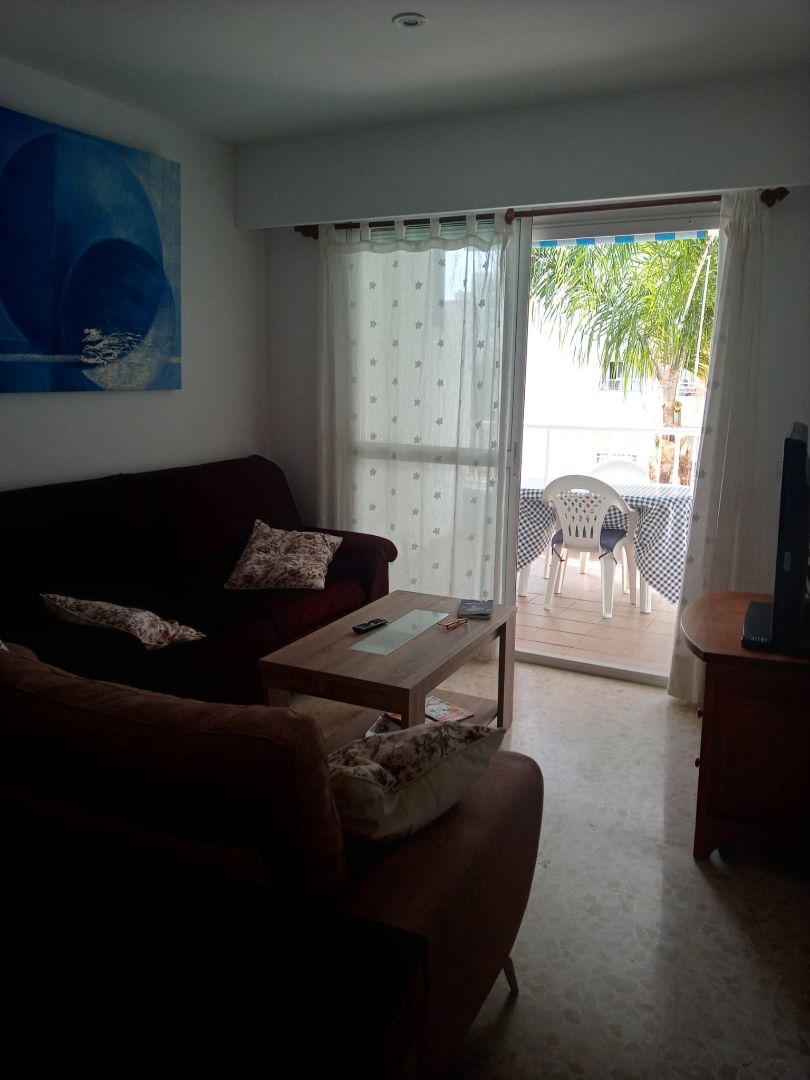 Sala d'estar de Pis en venda en Gandia amb Aire condicionat, Terrassa i Moblat