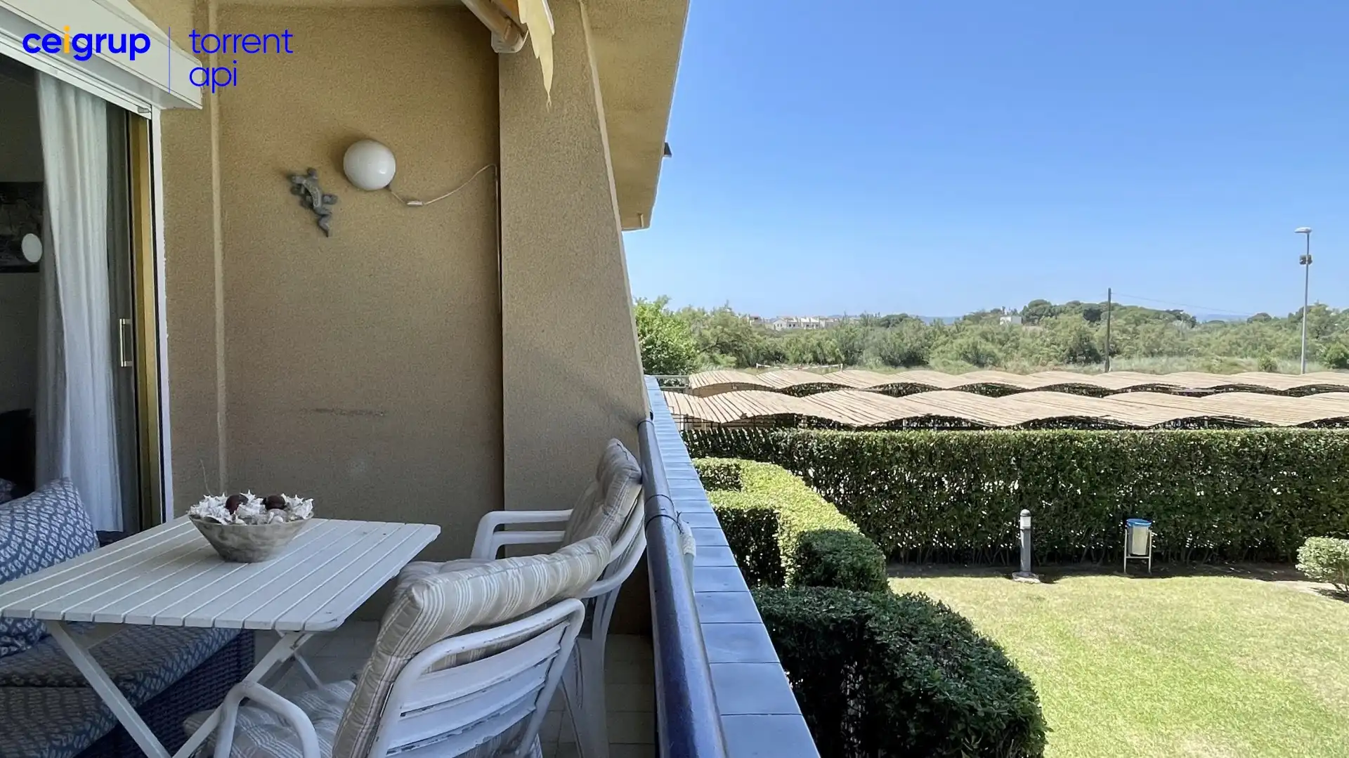 Terraza de Piso en venta en L'Estartit con Terraza, Piscina y Amueblado