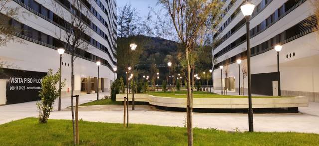 Garaje en Venta en  SANTA ANA, -1 en Bolueta