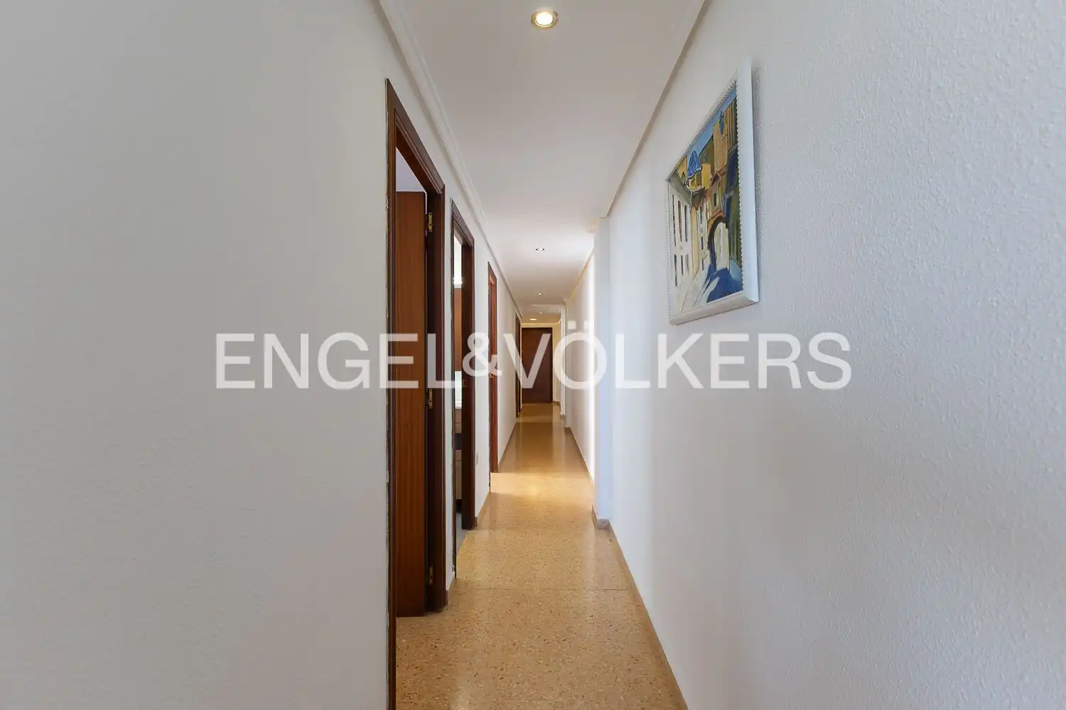 Wohnung zum Verkauf in Valencia mit Klimaanlage, Heizung und Balkon