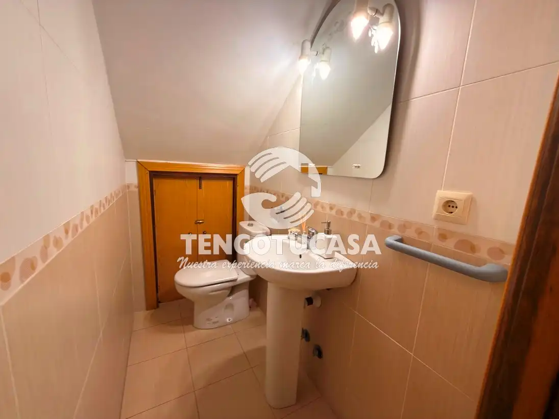 Baño de Casa o chalet en venta en Bargas con Aire acondicionado, Calefacción y Jardín privado