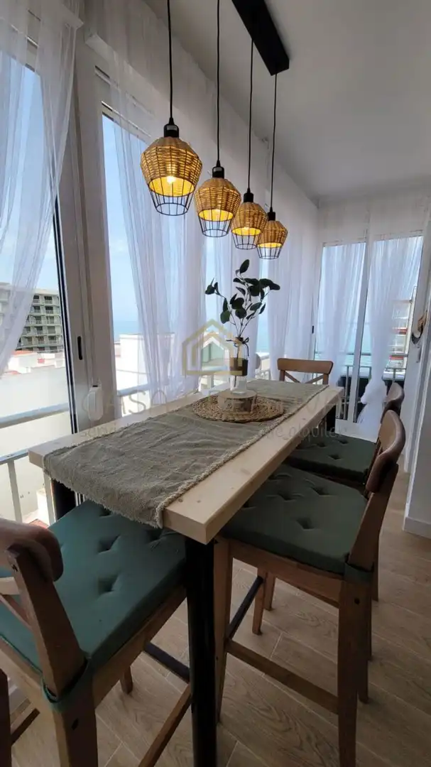 Comedor de Estudio en venta en Sueca con Aire acondicionado, Calefacción y Amueblado