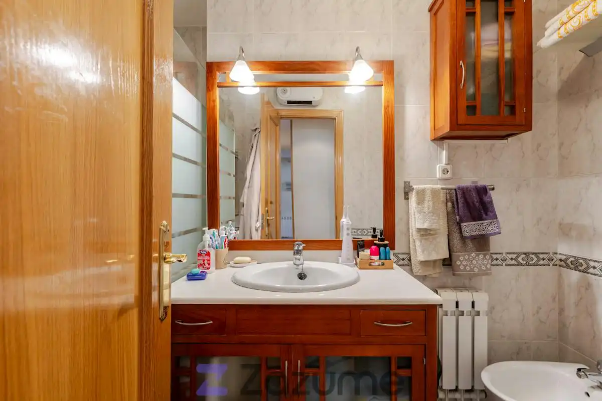Baño de Piso de alquiler en Vergel - Las Olivas