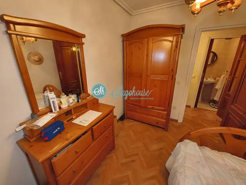 Habitación de Piso en venta en Segovia con Calefacción, Terraza y Trastero
