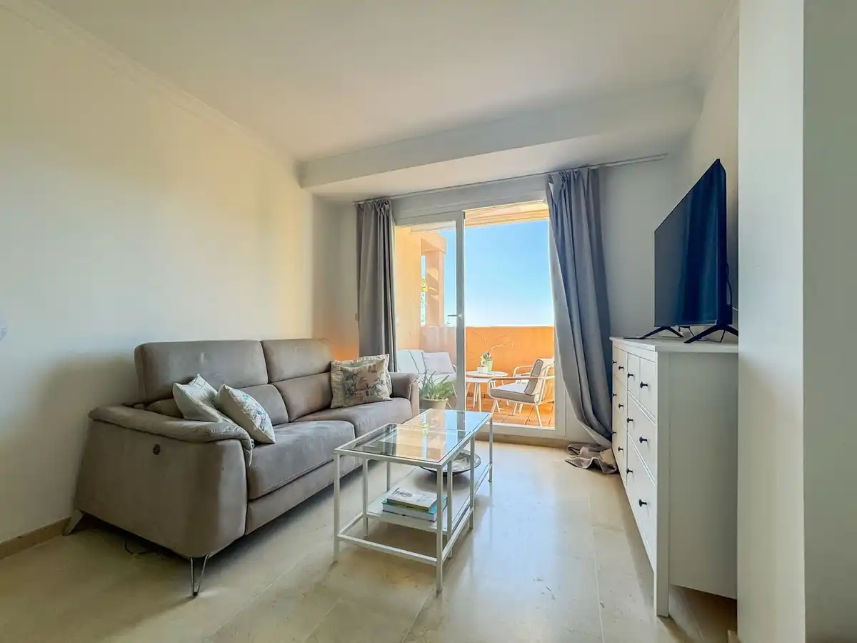 Sala d'estar de Pis en venda en Marbella amb Aire condicionat, Terrassa i Traster