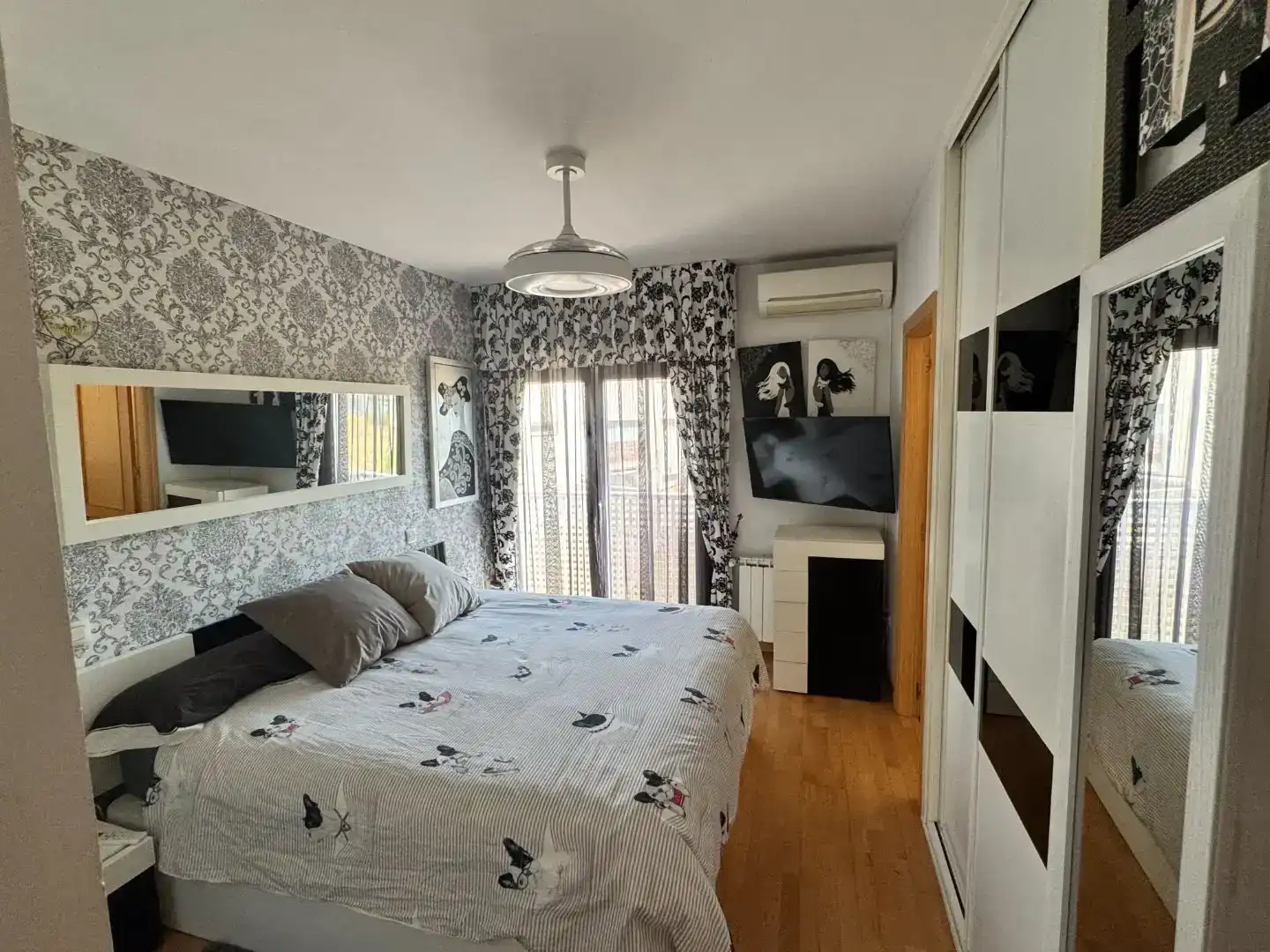 Bedroom of Houses for sale in Arganda del Rey  with Air Conditioner, Heating and Parquet flooring