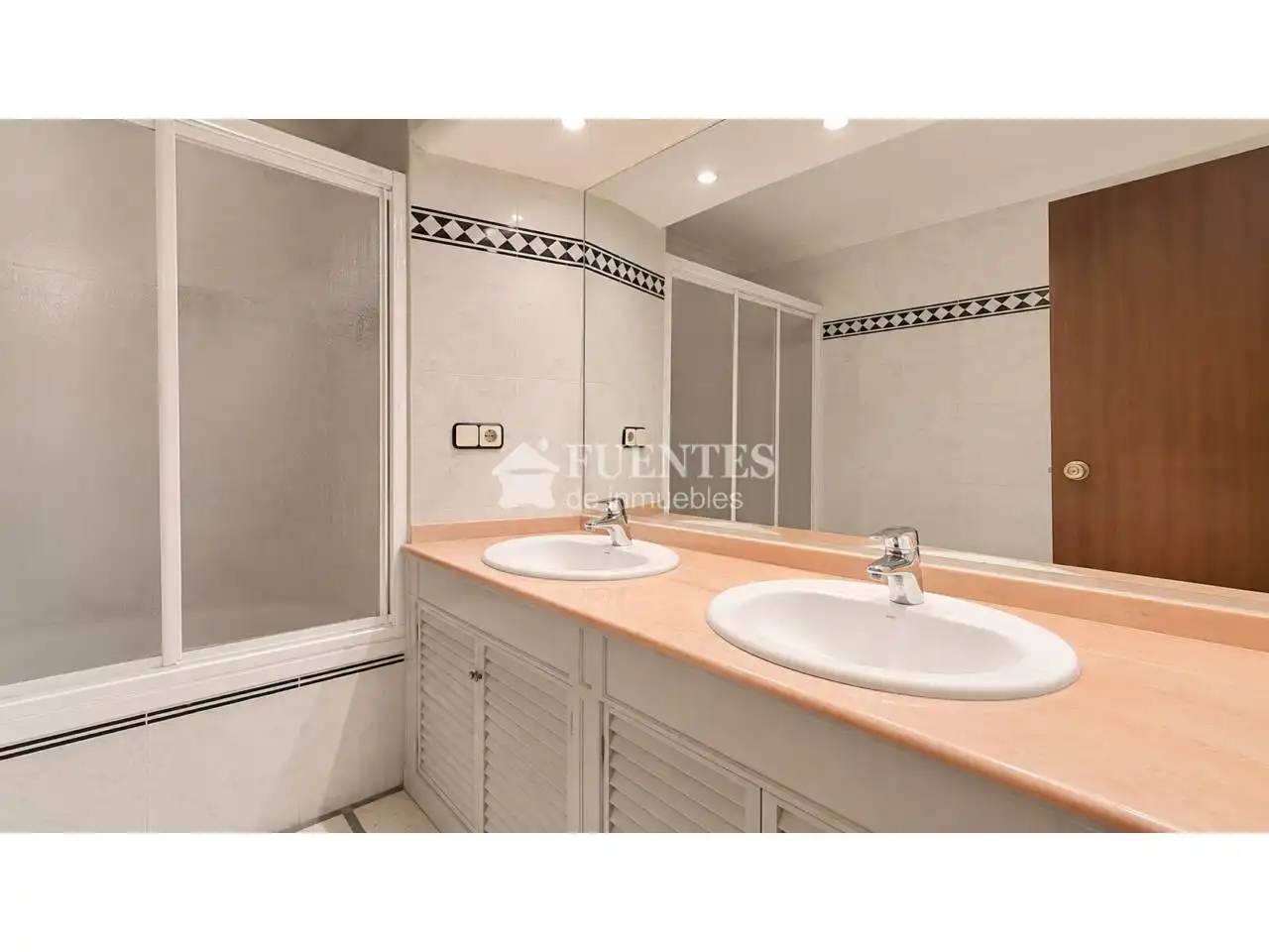 Piso en venta en Avenida Denia, Goteta